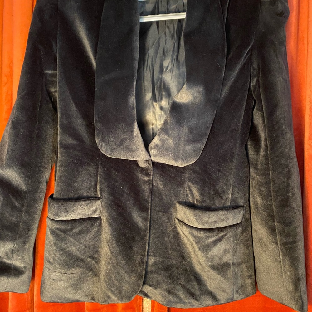 Elegant Black Velvet Women's Blazer